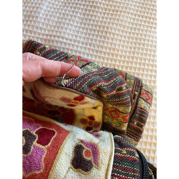 Boho Floral Embroidered Zip Closure Lined Large Tote Bag Purse - Picture 8 of 16